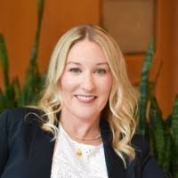 Caroline Bloomer's Instagram, Twitter & Facebook