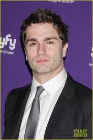 Julie Benz & Sam Witwer: Syfy Upfront 2013!: Photo 2847290