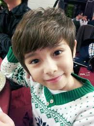 8 seleb media sosial yang tampan dan berprestasi masih 18 tahun 9 seleb cowok ini punya kari. Pin Di Area Kpop