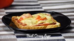 Pizza ini menggunakan roti putih. Roti Pizza Simple Youtube