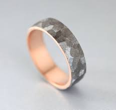 Gold Mens Band Mens Ring Hammered Mens Wedding Band Mens Etsy Rose Gold Mens Ring Rose Gold Mens Wedding Band Rings For Men
