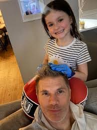 Diane Riddell's Instagram, Twitter & Facebook