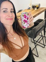 Vanessa Toruno's Instagram, Twitter & Facebook