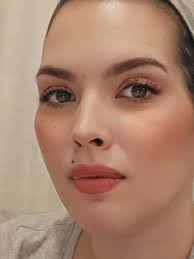 Desiree Del Valle: Kontrobersyal na Personalidad