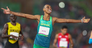 He won a bronze medal at the 2018 world u20 championships, was champion of the 2019 pan american games. G3ve43lbviiz M