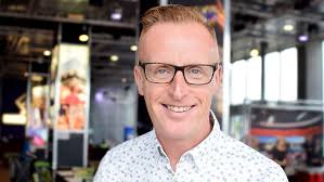 Bryan Burnett returns to BBC Radio Scotland after cancer treatment