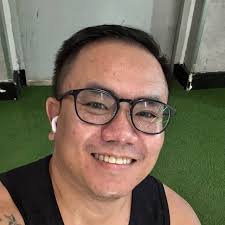 Nagtravel. Took a lot of pictures. Tamad mag-upload. Inamag. Paubos na ang  storage. Having second thoughts about deleting most of the pics. Planning  to travel again and take a lot of pics.