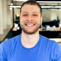 600+ perfis com “Oscar De”