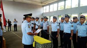 Gaji kplp / gaji pokok pppk lebih besar daripada pns dapat tunjangan juga. Daftar Gaji Sipir Lapas Dan Jenjang Karirnya Terlengkap Dan Terupdate 2021 Rumah123 Com