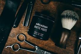 It's surprisingly intuitive for a product that seems to break the box in every other category. Arcadian Matte Paste Matte Powder Brush Cleanliness