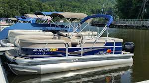 We have pontoons, ski boats, fishing boat, kayaks, and dock slip rentals. Guided Tours
