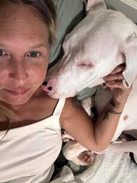 It's his birthday but this brings back memories from The Pavilion at  Carowinds. Siggggghhhhh He was so purty!