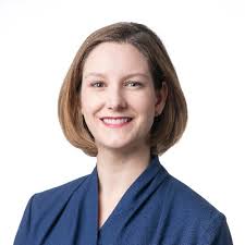 Amanda Wait, '00, creates pipeline of opportunity for women in economics