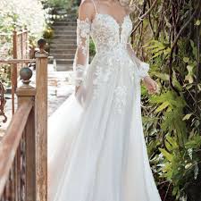 The dress was designed by norman hartnell, made from peau de soie taffeta with ivory. 26 Best Princess And Ball Gown Wedding Dresses Of 2021