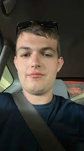 I'm single, 20 years old. Looking for interesting relationships. Write here  ❤️