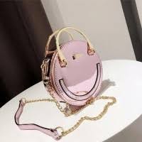 Dimana setiap model tas berbeda harganya, sebab menyesuaikan dengan bahan dan tingkat keseulitan dalam pembuatannya. Daftar Harga Tas Pesta Cantik Dan Mewah Bulan Agustus 2021