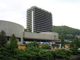 Thermalium wellness park otel, limak thermal boutique hotel ve blackbird thermal hotel & spa, su dusen selalesi yakınlarında gezginlerin konaklamak istediği en popüler otellerden bazıları. Datei Hotel Thermal Jpg Wikipedia