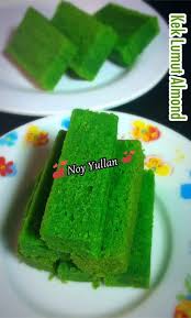 Kek ini agak mudah disediakan kerana tak perlu dibakar di dalam oven dan bahanbahan untuk membuat kek ini juga agak mudah. Kek Lumut Almond Kukus Resipi Noy Recipes Collection Facebook