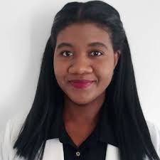 Leah Lowe's Instagram, Twitter & Facebook