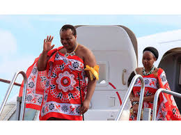 King mswati of swaziland has chosen a teenager to be his 13th wife. King Mswati Iii Meet King Mswati Iii Of Swaziland The 50 Year Old Monarch Who Has 15 Wives And 23 Children The Economic Times