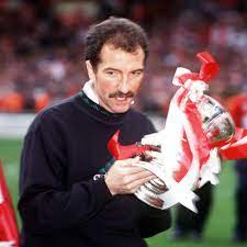Graeme souness predicts liverpool move before transfer window closes. Liverpool Fc Ar Twitter 40 Years Ago Today Graeme Souness Made His Move To The Club