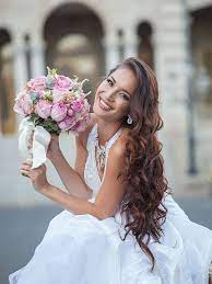 Beautiful Iolani Palace Honolulu Hawaii Photo By Eugene Kam Photography Honolulu Wedding Hawaii Wedding Photographer Bride