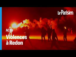 À vannes, des indépendantistes déploient une banderole sur les remparts 1 minute. Mbfx Ehihm79m