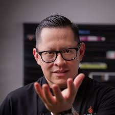 José Luis Sánchez Ronquillo ⋆ Biografía ⋆ Larousse Cocina