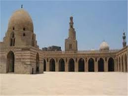 جامع أحمد بن طولون مسجد ضد الحريق والفيضان وبه 42 بابا بوابة أخبار اليوم الإلكترونية
