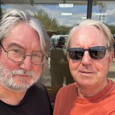 Looking for a luthier