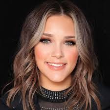 April Galloway's Instagram, Twitter & Facebook