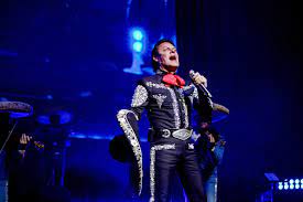 Pedro Fernández vivió con gran éxito su concierto 'Te doy la vida' en el  escenario del YouTube Theater - Los Angeles Times