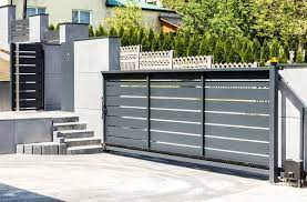 Pintu pagar dorong maupun lipat dengan model minimalis adalah pintu pagar besi dorong rumah yang dibuat dari bahan besi model minimalis yaitu besi dengan sebutan besi hollo ,besi hollo ialah besi yg berbentuk kotak,kotak persegi maupun kotak beda sisi,,ada banyak ukuran besi hollo,untuk rangka pagar biasa menggunakan hollo ukuran 40×40,40×60. Harga Pintu Pagar Besi Dorong Terbaru 2021 Sukabumi Cianjur Bogor