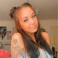 Amanda Leroux's Instagram, Twitter & Facebook