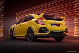 *we reserve the right to make changes without notice and are not responsible for typographical errors. 2021 Honda Civic Pictures 437 Photos Edmunds