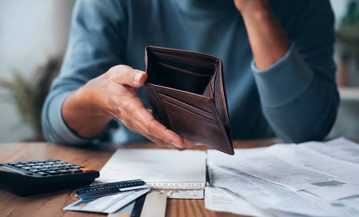 El 47% de los hogares argentinos no llega a fin de mes y tuvo que recurrir