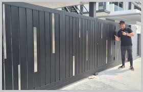 Autogate expert is a team of technicians and electricians working to create highly functional and innovative entry barriers for both residential and commercial properties. Trackless Autogate Aluminium Security Door Roofing System Delux