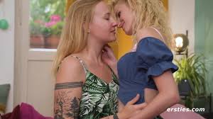 Ersties Marie H Gami Rob Kay nice amateur couple