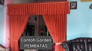 Perbedaan antara partisi dengan dinding pembatas yaitu partisi dapat. Contoh Gorden Ruang Tamu Dan Pembatas Horden Youtube