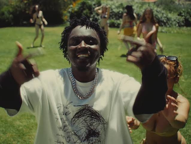 Watch! Kweku Smoke release music video for 'Bombele' | Ghana Music