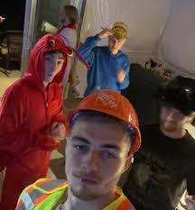 Seth Shoemaker's Instagram, Twitter & Facebook