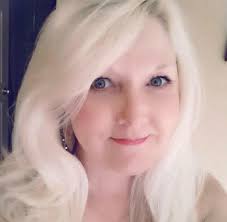 Obituary for Alounda Mae Mackinnon