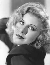 Our beautiful “ginger” 💕🐶