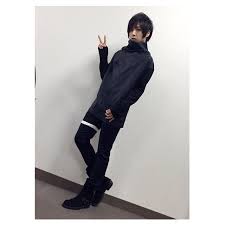 aoi shouta official on instagram こんな衣装でしたー お渡し会で 痩せましたね って言われて心の中でガッツポーズ 人 hashtags aoishouta shoutaaoi voice actor normcore actors