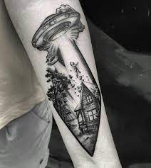 It gives them the chance to explore their talent when it comes to tattoo designing. Ufo Tattoos Art