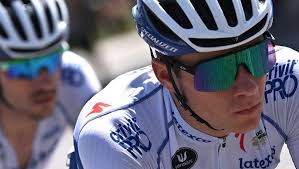 His best results are 1st place in gc tour de pologne, 1st place in. Lombardei Rundfahrt Evenepoel Sturzt Von Brucke