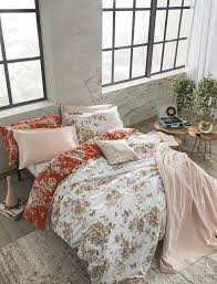 Yatak Ve Uyku Urunleri Konusunda Uzmanligini 41 Yillik Deneyimiyle Birlestiren Yatas Cicek Desenli Yeni Nevresim Takiml Nevresim Takimlari Yatak Odalari Yatak