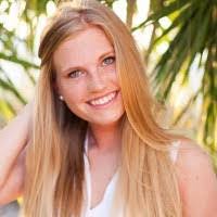 Julia Parker's Instagram, Twitter & Facebook