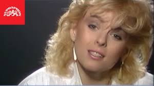 Dara rolins (born 7 december 1972) is a slovak recording artist and entrepreneur. Iveta Bartosova Vis Lasko Oficialni Video Youtube