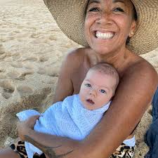 Hauʻoli Lā Hānau #HappyBirthday to my beautiful cousin @mumedicinemother  Love you to the #Mahina #Moon and back. See you soon.